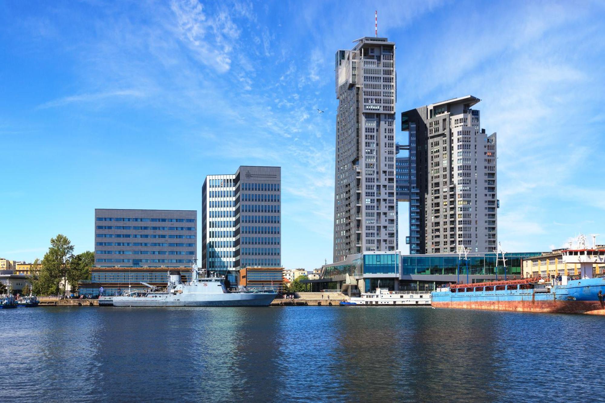 20th Floor Beautiful Sea Towers *